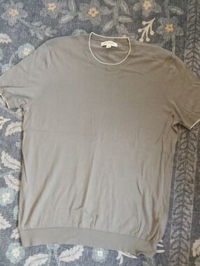 Autograph Short-Sleeve Crew Neck T‑Shirt in Light Gray with Contrasting Trim